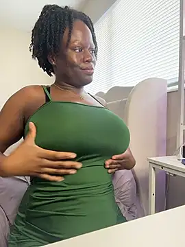 ladiosa selene online show from December 2025 03:11:02 PM