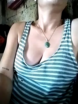 Sassy-jann online show from November 2025 12:00:01 AM