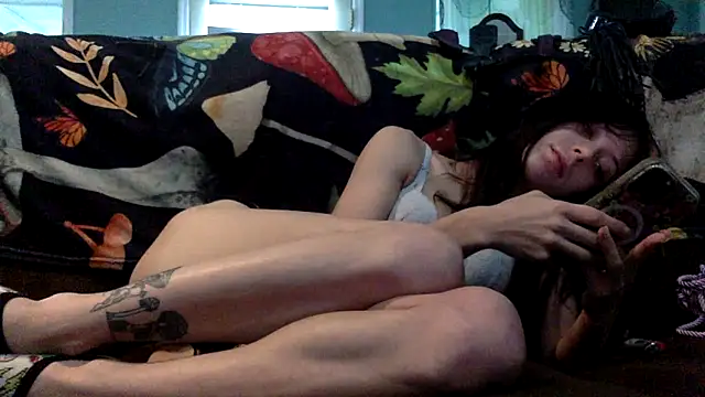 kittenkisses3 online show from November 2025 02:43:02 PM