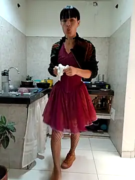 PaulinaLondra2 online show from November 2025 02:43:01 PM