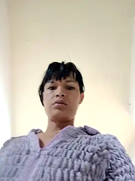 PaulinaLondra2 online show from November 2025 12:17:02 PM