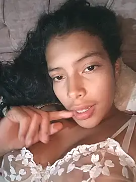 Antonela besos online show from November 2025 07:35:01 AM