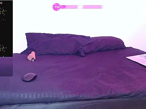 Snapshot of cristalsolei chatting on December 2025 03:11:01 PM cristalsolei online show from December 2025 03:11:01 PM