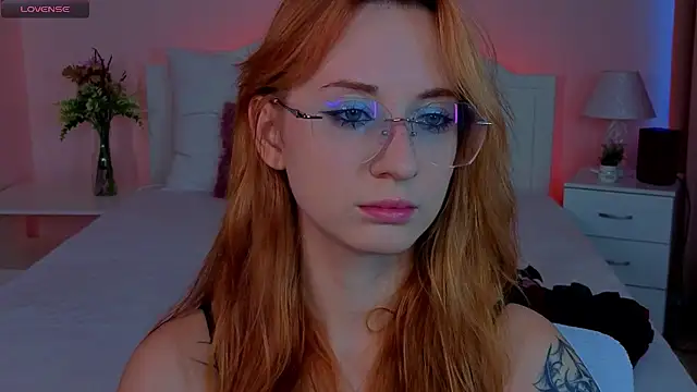Snapshot of WICKEDEMBER chatting on June 2026 01:38:01 AM WICKEDEMBER online show from June 2026 01:38:01 AM