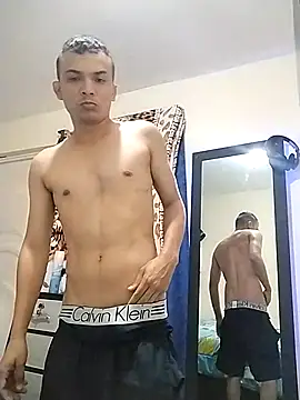 Snapshot of Luisadonis2015 chatting on November 2025 07:39:01 PM Luisadonis2015 online show from November 2025 07:39:01 PM