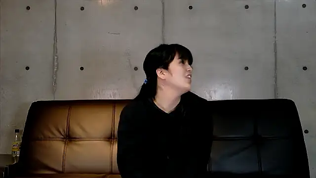 Snapshot of alicemiku chatting on November 2025 11:22:02 AM alicemiku online show from November 2025 11:22:02 AM