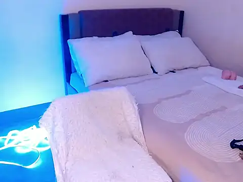 squirterts online show from December 2025 01:36:01 PM