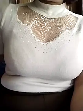 BeyeuCii99 online show from November 2025 06:01:02 AM