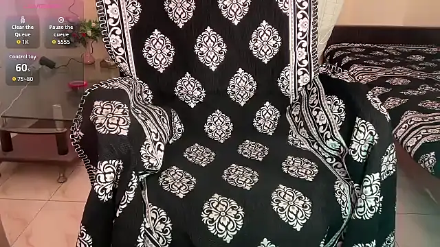 Charming Cherry  online show from November 2025 09:18:01 PM