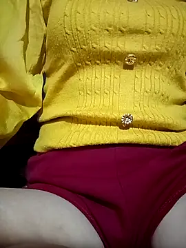 LenaLy2k online show from December 2025 01:00:01 AM