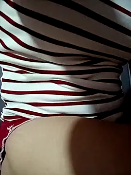 LenaLy2k online show from December 2025 12:40:02 PM