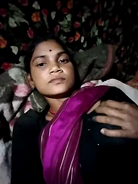 Jooli cuty online show from March 2026 01:04:01 PM