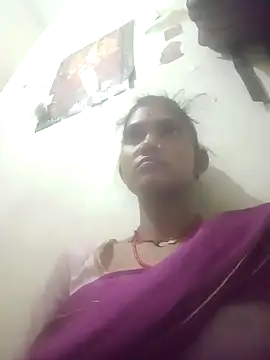 Jooli cuty online show from November 2025 05:24:02 PM