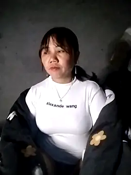 Snapshot of be-yeu chatting on November 2025 01:32:02 PM be-yeu online show from November 2025 01:32:02 PM