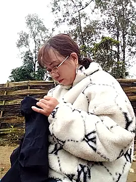 Snapshot of be-yeu chatting on November 2025 02:00:02 AM be-yeu online show from November 2025 02:00:02 AM