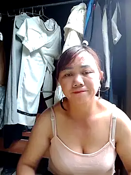 Snapshot of be-yeu chatting on November 2025 04:49:01 AM be-yeu online show from November 2025 04:49:01 AM