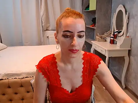 Snapshot of AnneDevrim chatting on November 2025 07:01:01 AM AnneDevrim online show from November 2025 07:01:01 AM