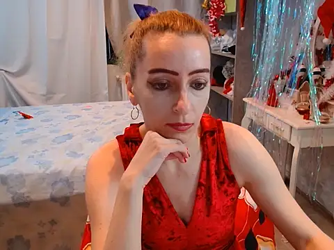 Snapshot of AnneDevrim chatting on December 2025 07:00:01 AM AnneDevrim online show from December 2025 07:00:01 AM