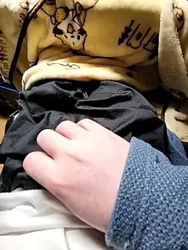 yuyuyu23565 online show from November 2025 09:02:01 AM