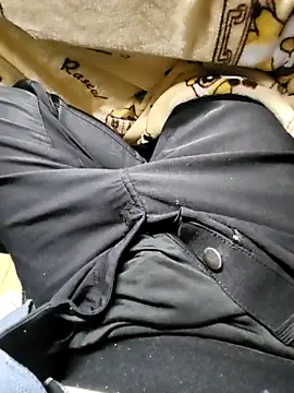 yuyuyu23565 online show from November 2025 10:03:02 AM