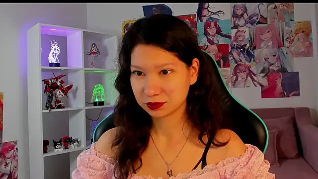 SaraDenars online show from November 2025 05:18:02 AM