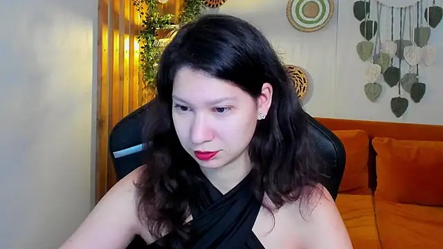 SaraDenars online show from November 2025 05:10:02 AM