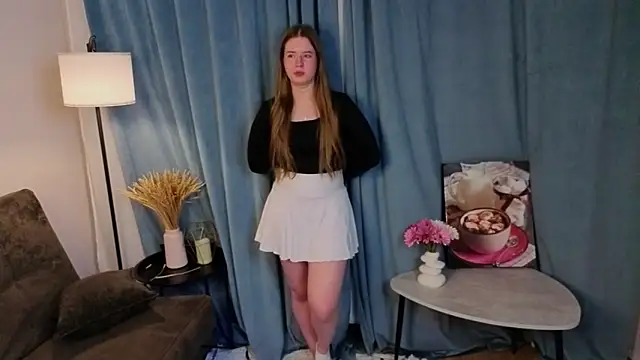 MowasaBritten online show from December 2025 04:06:01 PM