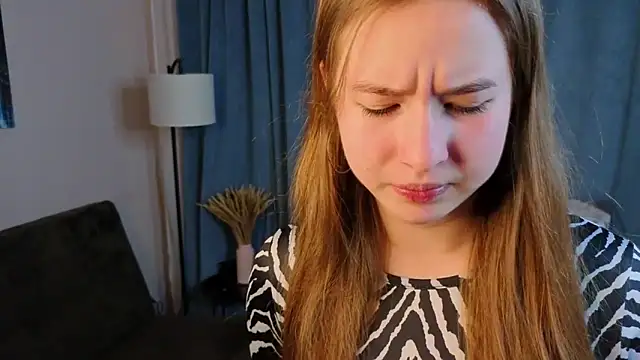 MowasaBritten online show from December 2025 03:27:02 PM