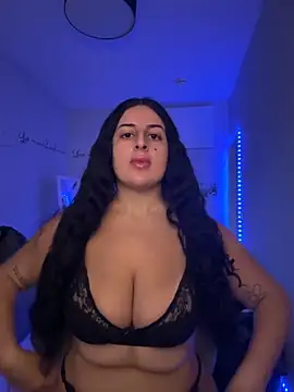 jojoa23 online show from November 2025 11:03:02 AM