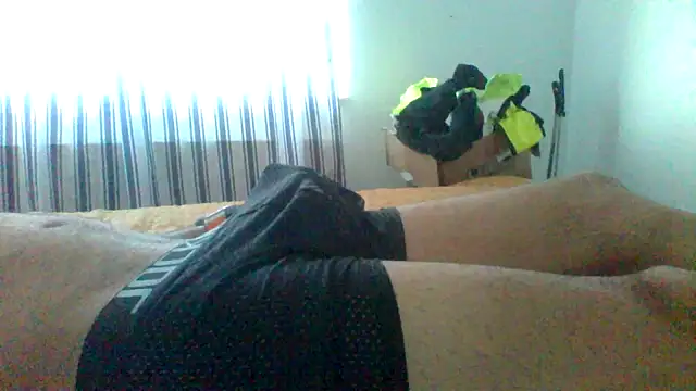 Snapshot of Camiin20 chatting on February 2026 03:14:01 PM Camiin20 online show from February 2026 03:14:01 PM