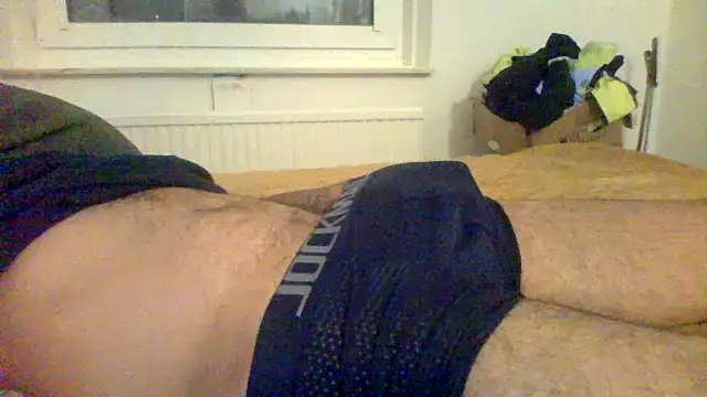 Snapshot of Camiin20 chatting on February 2026 01:02:02 AM Camiin20 online show from February 2026 01:02:02 AM