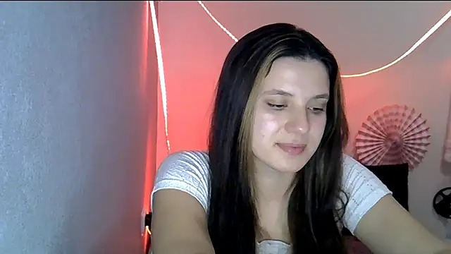 KiraHoney online show from February 2026 07:33:01 PM