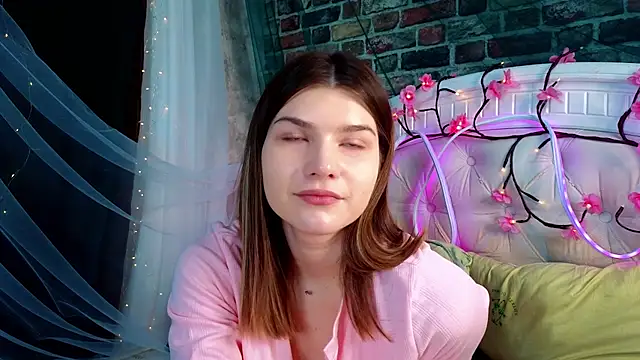 WilmaJohnson online show from February 2026 07:00:01 AM