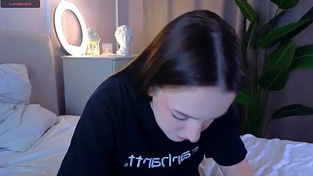 FrancesMason online show from February 2026 06:35:01 AM