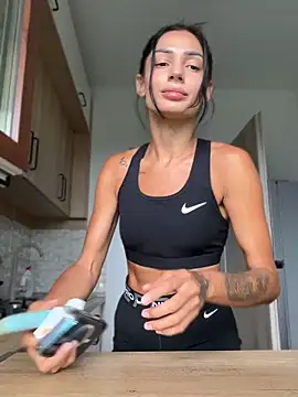 VickyM99 online show from May 2026 02:47:01 PM
