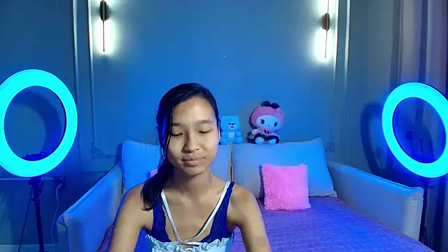 lihnpham online show from December 2025 03:31:02 AM