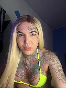 euscarlethotgirl online show from November 2025 08:57:02 PM