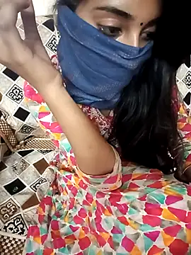 Snapshot of Tamil_White_Rose chatting on February 2026 07:52:01 AM Tamil White Rose online show from February 2026 07:52:01 AM