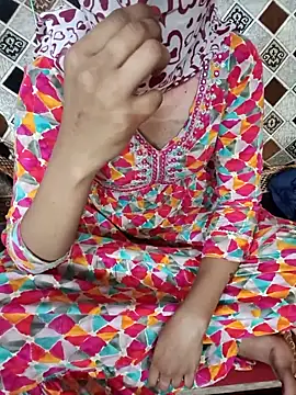 Snapshot of Tamil_White_Rose chatting on February 2026 06:42:01 PM Tamil White Rose online show from February 2026 06:42:01 PM