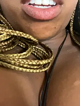 Snapshot of Naughty_JessieX chatting on November 2025 06:01:02 PM Naughty JessieX online show from November 2025 06:01:02 PM