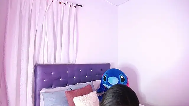 BryanaSmiths online show from November 2025 07:40:01 PM