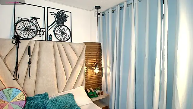 KimberlyFox t online show from April 2026 12:32:02 PM