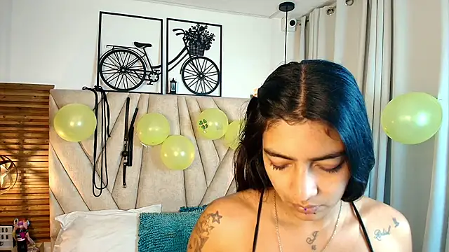 KimberlyFox t online show from March 2026 12:17:01 PM