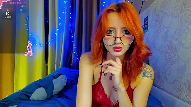 DragonflyLiza online show from November 2025 12:04:02 PM