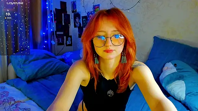 DragonflyLiza online show from November 2025 01:56:02 PM