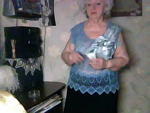 ValeriaKroww online show from December 2025 06:13:02 PM