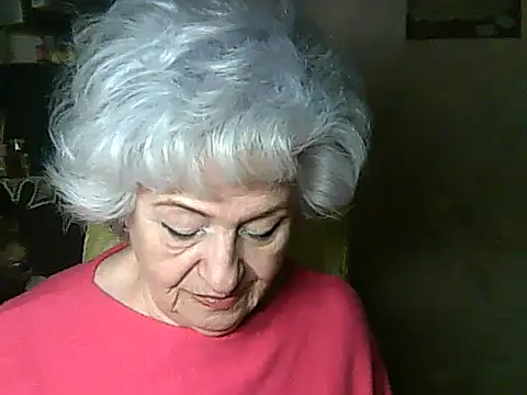 ValeriaKroww online show from April 2026 06:04:02 PM