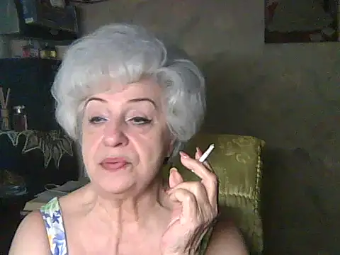 Snapshot of ValeriaKroww chatting on May 2026 05:13:01 AM ValeriaKroww online show from May 2026 05:13:01 AM