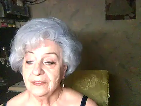 ValeriaKroww online show from July 2026 06:04:01 PM