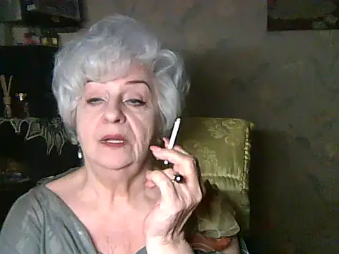 Snapshot of ValeriaKroww chatting on May 2026 05:42:01 PM ValeriaKroww online show from May 2026 05:42:01 PM